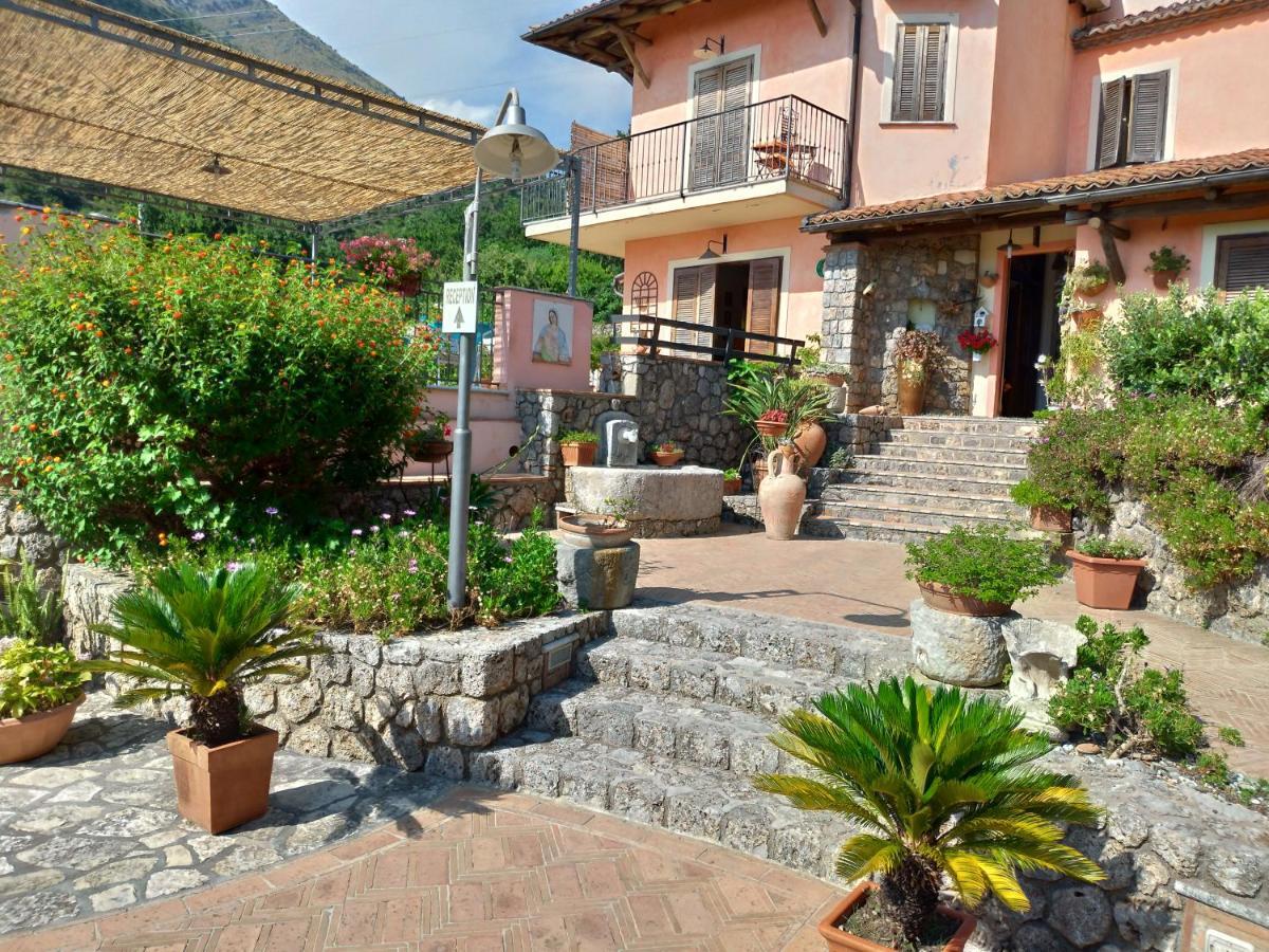 מראטיאה Bed & Breakfast Laino מראה חיצוני תמונה