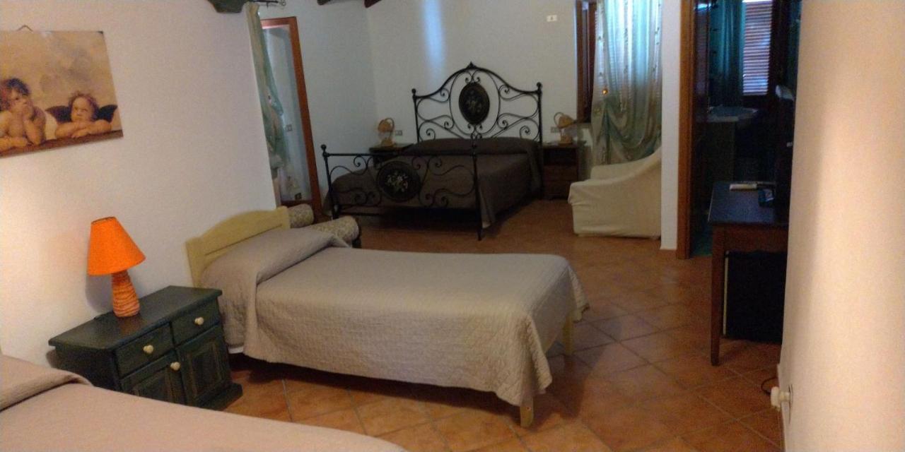 מראטיאה Bed & Breakfast Laino חדר תמונה