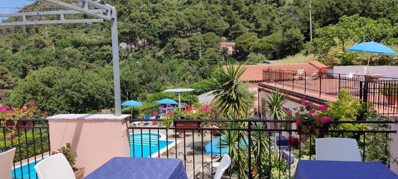 מראטיאה Bed & Breakfast Laino מראה חיצוני תמונה