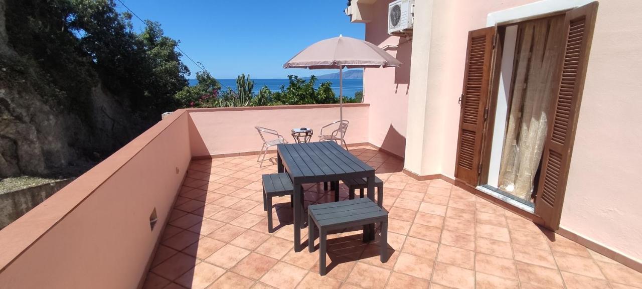 מראטיאה Bed & Breakfast Laino מראה חיצוני תמונה