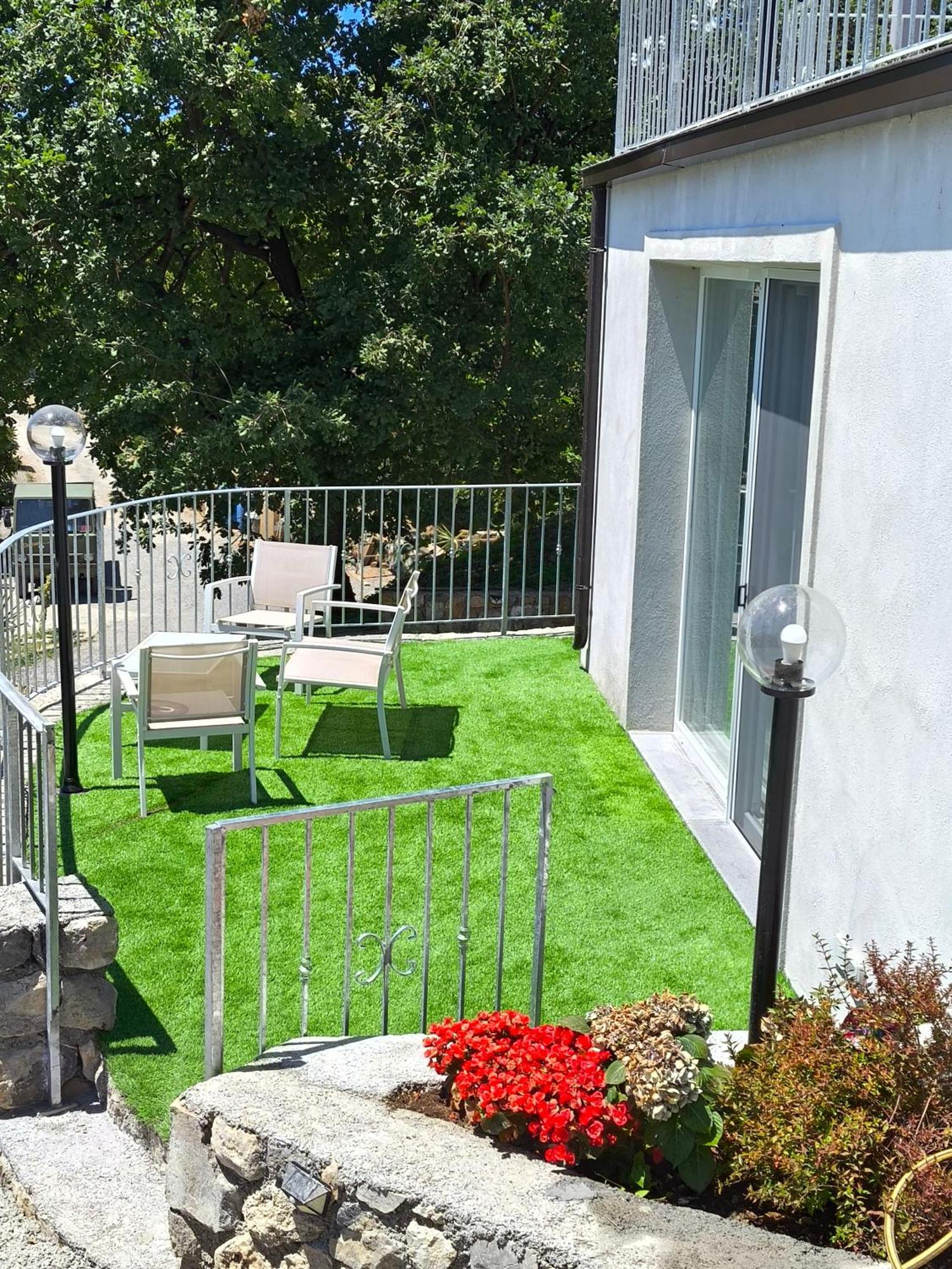 מראטיאה Bed & Breakfast Laino חדר תמונה
